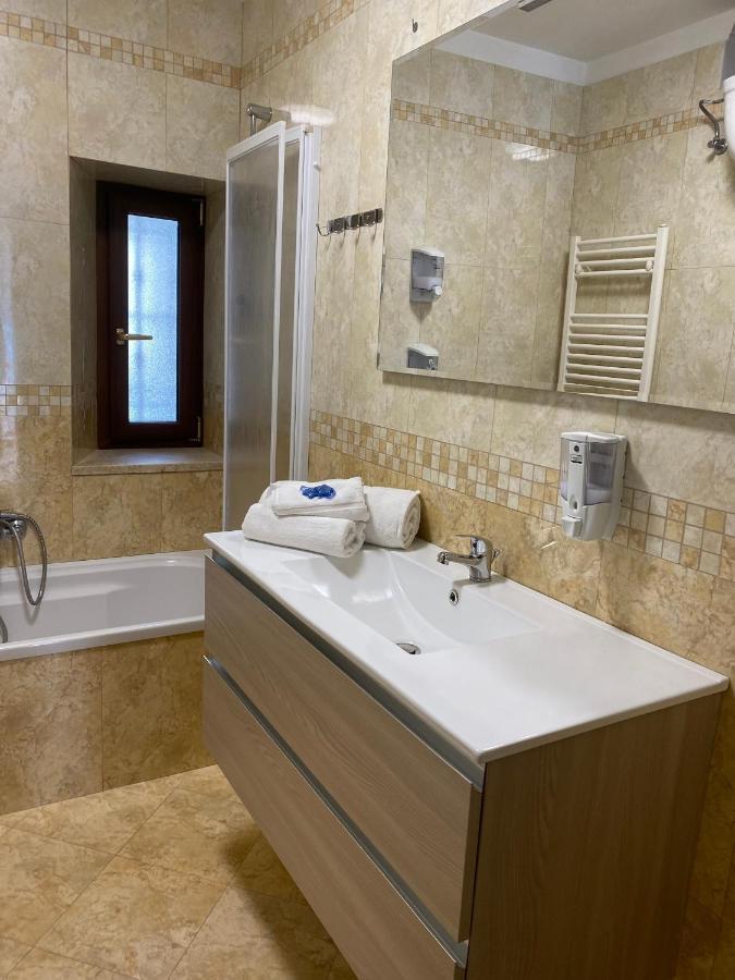 Falu Napoli Centro Hotell Exteriör bild